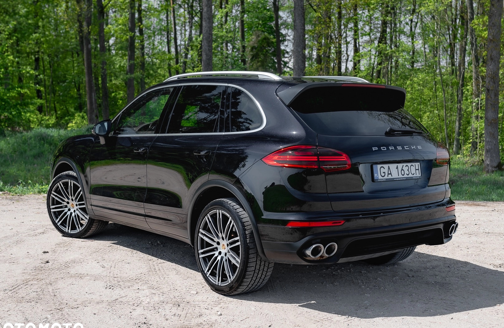 Porsche Cayenne cena 179900 przebieg: 127394, rok produkcji 2016 z Kościan małe 154